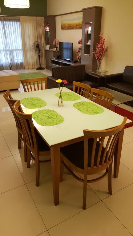 Qaiser Executive Stay East Lake Residence Kampong Bohol Exterior foto